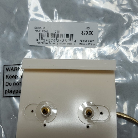 The sak gold dangle earrings - Picture 3 of 3